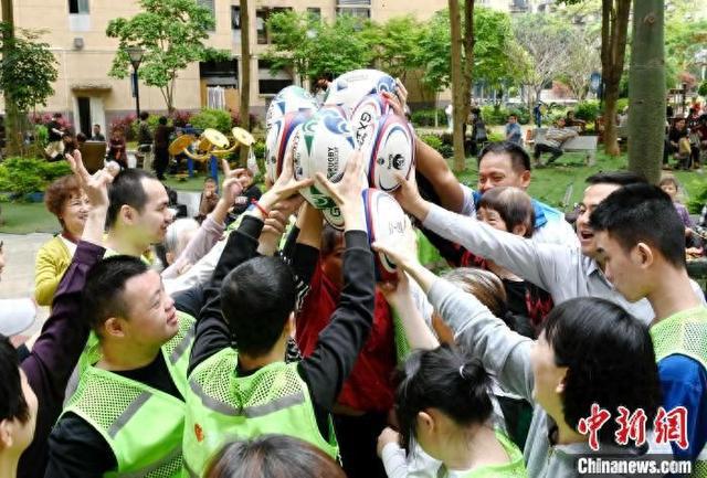 台胞志愿者走进特教课堂用运动点亮“心青年”的未来(图1)