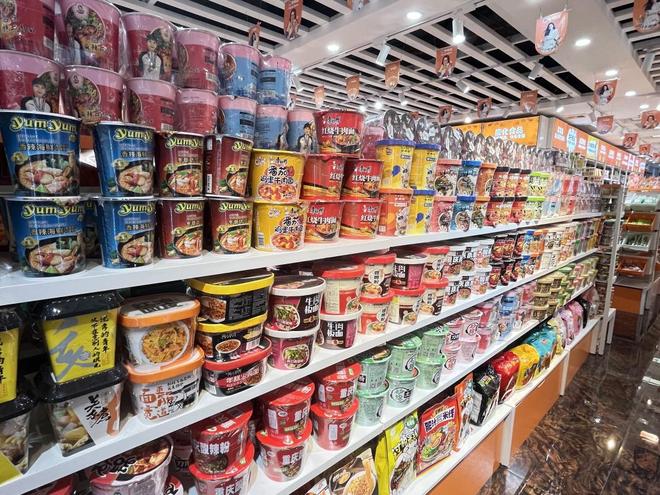 零嘴福为代表的量贩零食连锁品牌重新定义零食消费场景(图3)