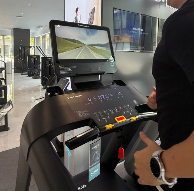 闵行这家AI健身房器械会“开处方”跑步能“换跑道”(图6)