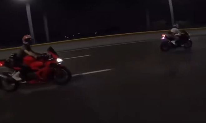 惊！健身教练与四女学员上演“情”戏头折一圈半！(图19)