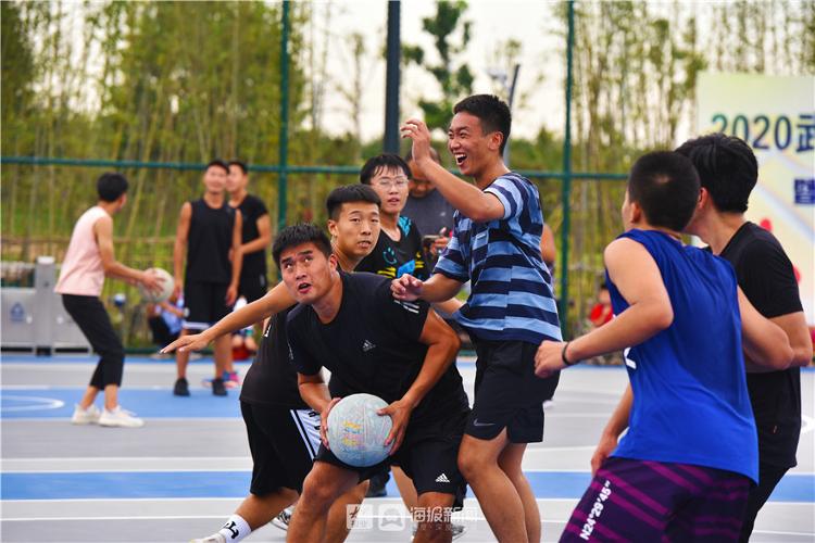 落实“健康第一”潍坊在行动！这些“老游戏”成了校园的新顶流(图1)