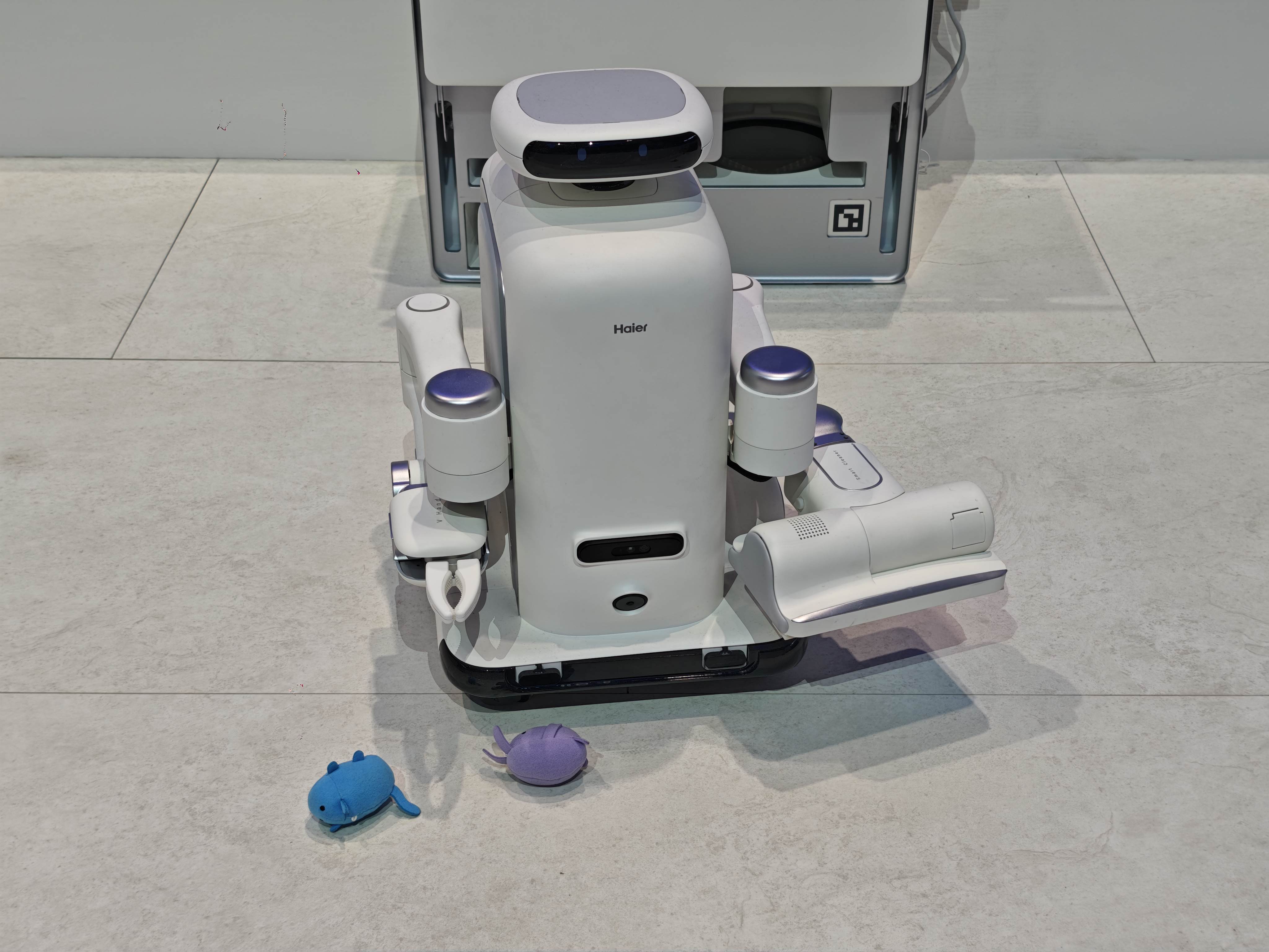 人均暴走10万步！我们总结了11个关于AI硬科技未来的答案(图11)