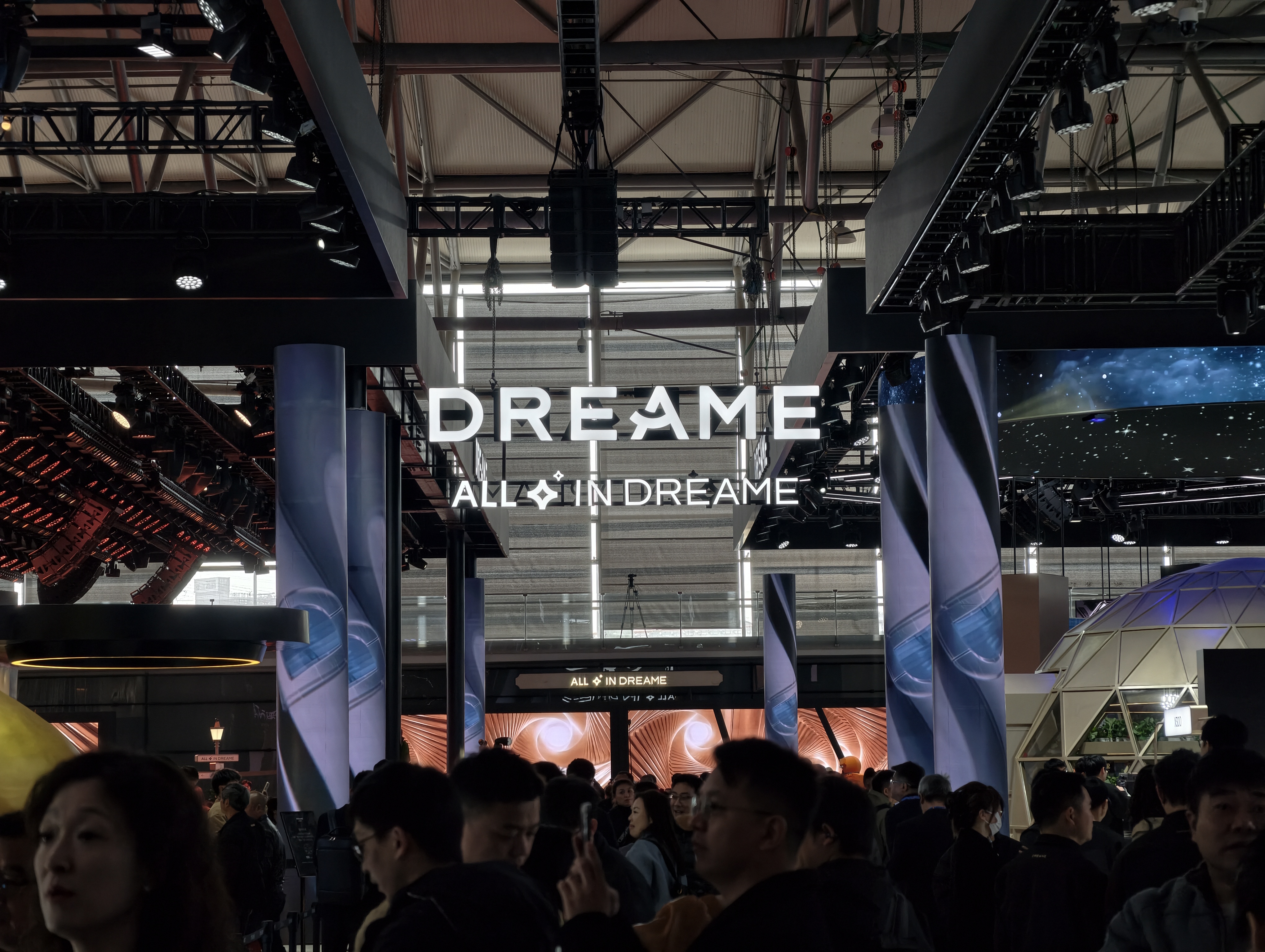 人均暴走10万步！我们总结了11个关于AI硬科技未来的答案(图25)