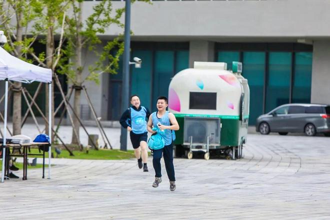 趣味赛事点燃热潮！全民健身嘉年华开启城市运动新玩法(图2)